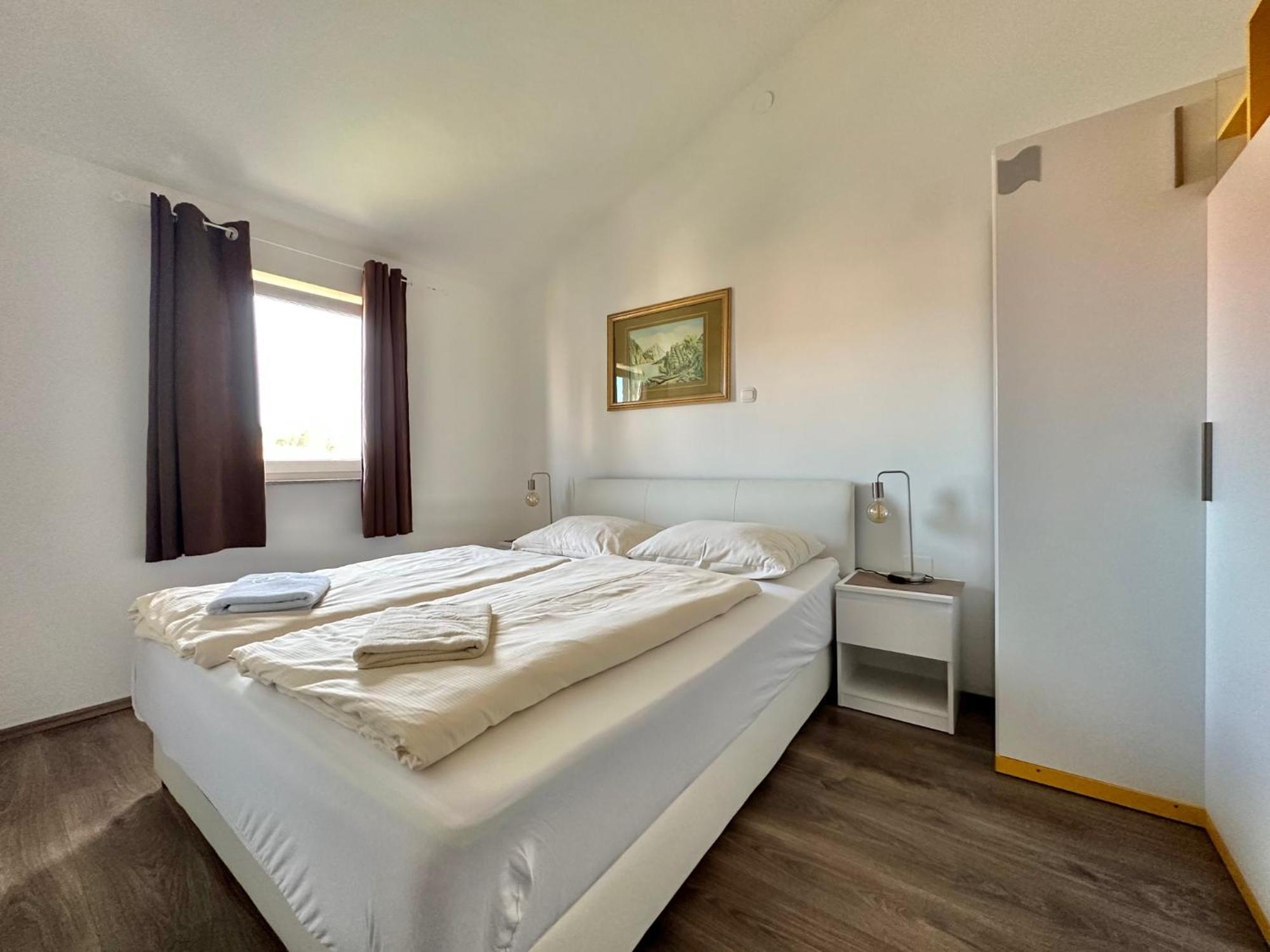 Apartments Hajl Крк Екстер'єр фото
